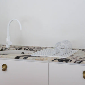 Folding Silicone Drying Mat L w/ Drainage Mouth | White by DESIGNSTUFF (folding-silicone-drying-mat-large-with-drainage-mouth-white)