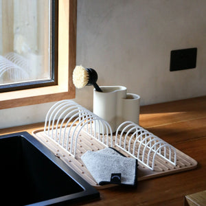 Folding Silicone Drying Mat L w/ Drainage Mouth | Camel by DESIGNSTUFF (folding-silicone-drying-mat-large-with-drainage-mouth-camel)