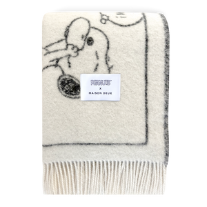 Peanuts Blanket Comic Doughnut | White Black