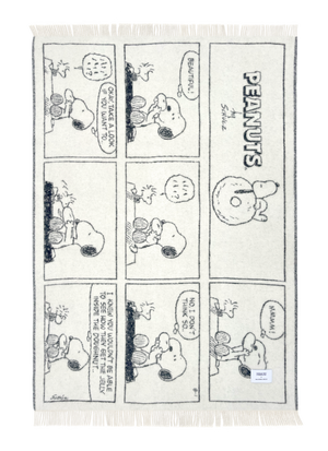 Peanuts Blanket Comic Doughnut | White Black