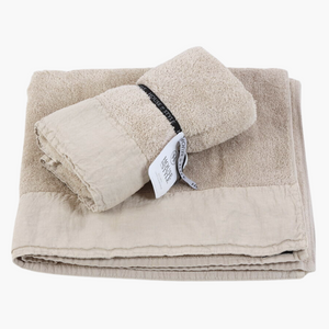 ANTIBES Washcloth Mit | Sand by HOME LINEN LABELS (home-linen-labels-antibes-16-21-cm-sand-washcloth)