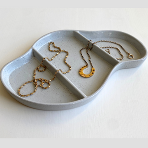 Abenna Dish | Grey by BLOOMINGVILLE (alois-recycled-cotton-throw-natural-copy)