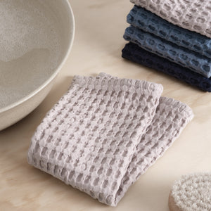 Big Waffle Wash Cloth | Lavender by THE ORGANIC COMPANY (the-organic-company-big-waffle-wash-cloth-dusty-lavender)