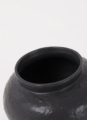 Calm Vase | Black by URBAN NATURE CULTURE (copy-of-calla-vase-black)