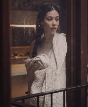 Enes Throw | Cream/Black Speckle by SAARDÉ (saarde-arches-throw-black-off-white)