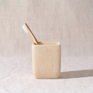 Flow Toothbrush Holder | Marshmallow by SAARDÉ (copy-of-saarde-flow-resin-toothbrush-holder-earth)
