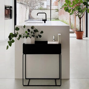 Plant Box | Black by FERM LIVING (plant-box-light-grey-copy)