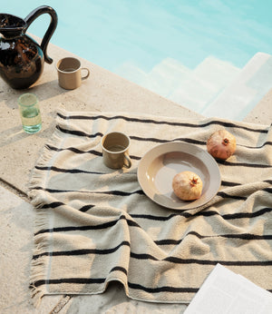 Alee Beach Towel | Sand/Black