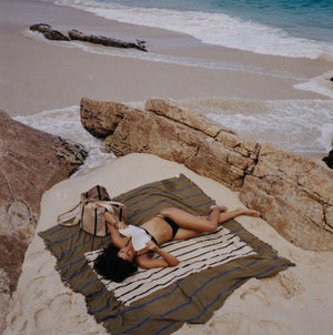 Alee Beach Towel | Sand/Black