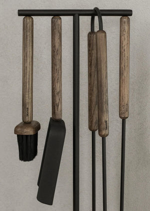 ASHI Fireplace Tool Set (Standing) 5pcs - Oak by BLOMUS (blomus-ashi-fireplace-tool-set-5-standing-brown)