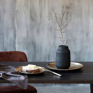 GROOVE Vase 22cm | Black by HOUSE DOCTOR (house-doctor-vase-groove-black-dp0341)