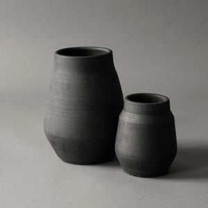 Hero Pot S | Black by TELL ME MORE (tell-me-more-hero-pot-size-small)