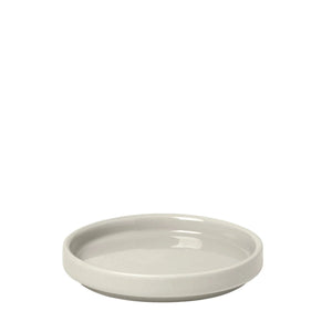 PILAR Serving Plate XS | Moonbeam by BLOMUS (blomus-pilar-plate-moonbeam)