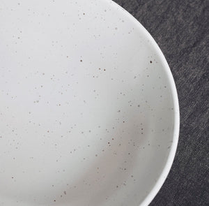 Pion Serving Dish 38cm | Grey/White by HOUSE DOCTOR (house-doctor-serving-dish-pion-grey-white-l-38cm)