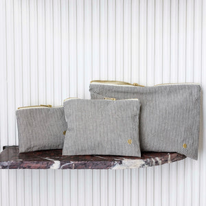 Pouch Finette L | Caviar by La Cerise Sur Le Gateau (la-cerise-sur-la-gateau-pouch-finette-caviar-l)