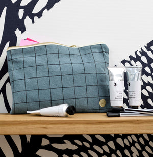 Pouch Oscar L | Sardine by La Cerise Sur Le Gateau (la-cerise-sur-la-gateau-pouch-oscar-sardine-l)