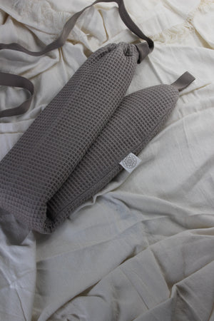Long hot water bottle 100% Cotton Waffle |Grey by YUYU BOTTLE (yuyu-bottle-yuyu-bottle-waffle-grey)