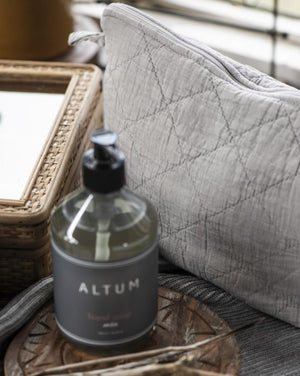 Quilted Travel Pouch - Ash Grey by IB LAURSEN (ib-laursen-toiletry-bag-quilted-ash-grey)