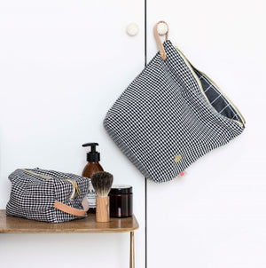 Toiletry Bag Ernest GM | Caviar by La Cerise Sur Le Gateau (la-cerise-sur-la-gateau-toiletry-bag-ernest-caviar-gm)