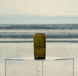 Ephemere Vase Medium by Q DE BOUTEILLES (q-de-bouteille-ephemere-collection-5037)