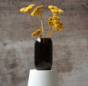 Komb Vase Small by Q DE BOUTEILLES (q-de-bouteille-vase-small-komb)