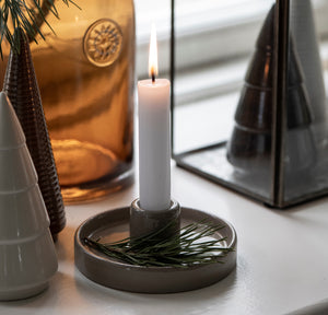 Ceramic Candle Holder - Dark Linen by IB LAURSEN (ib-laursen-candle-holder-f-dinner-candle-dark-grey)