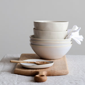 Levi Breadboard M | Oak by TELL ME MORE (tell-me-more-levi-breadboard-medium)