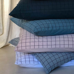 Pillowcase Oscar - Ardoise by La Cerise Sur Le Gateau (la-cerise-sur-la-gateau-pillow-case-oscar-ardoise-50)