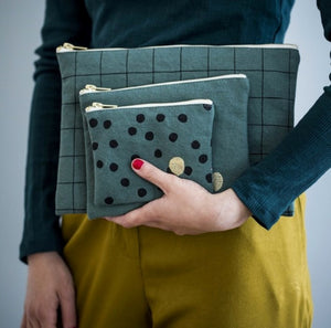 Pouch Oscar L | Sauge by La Cerise Sur Le Gateau (la-cerise-sur-la-gateau-pouch-oscar-sauge-l)