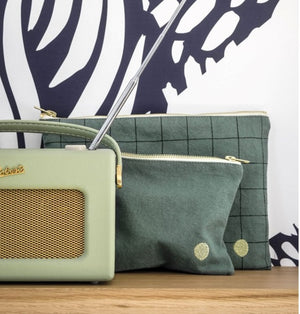 Pouch Oscar L | Sauge by La Cerise Sur Le Gateau (la-cerise-sur-la-gateau-pouch-oscar-sauge-l)