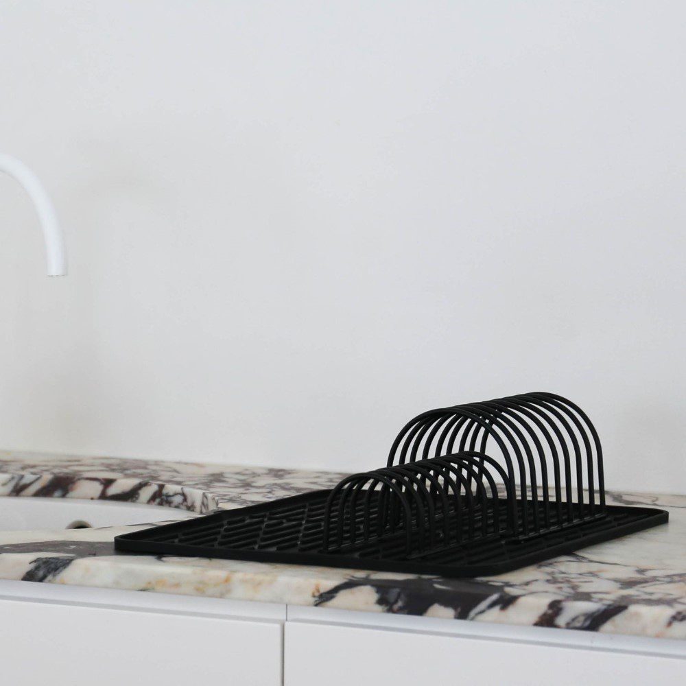 Folding Silicone Drying Mat L w/ Drainage Mouth | Black by DESIGNSTUFF (folding-silicone-drying-mat-large-with-drainage-mouth-black)