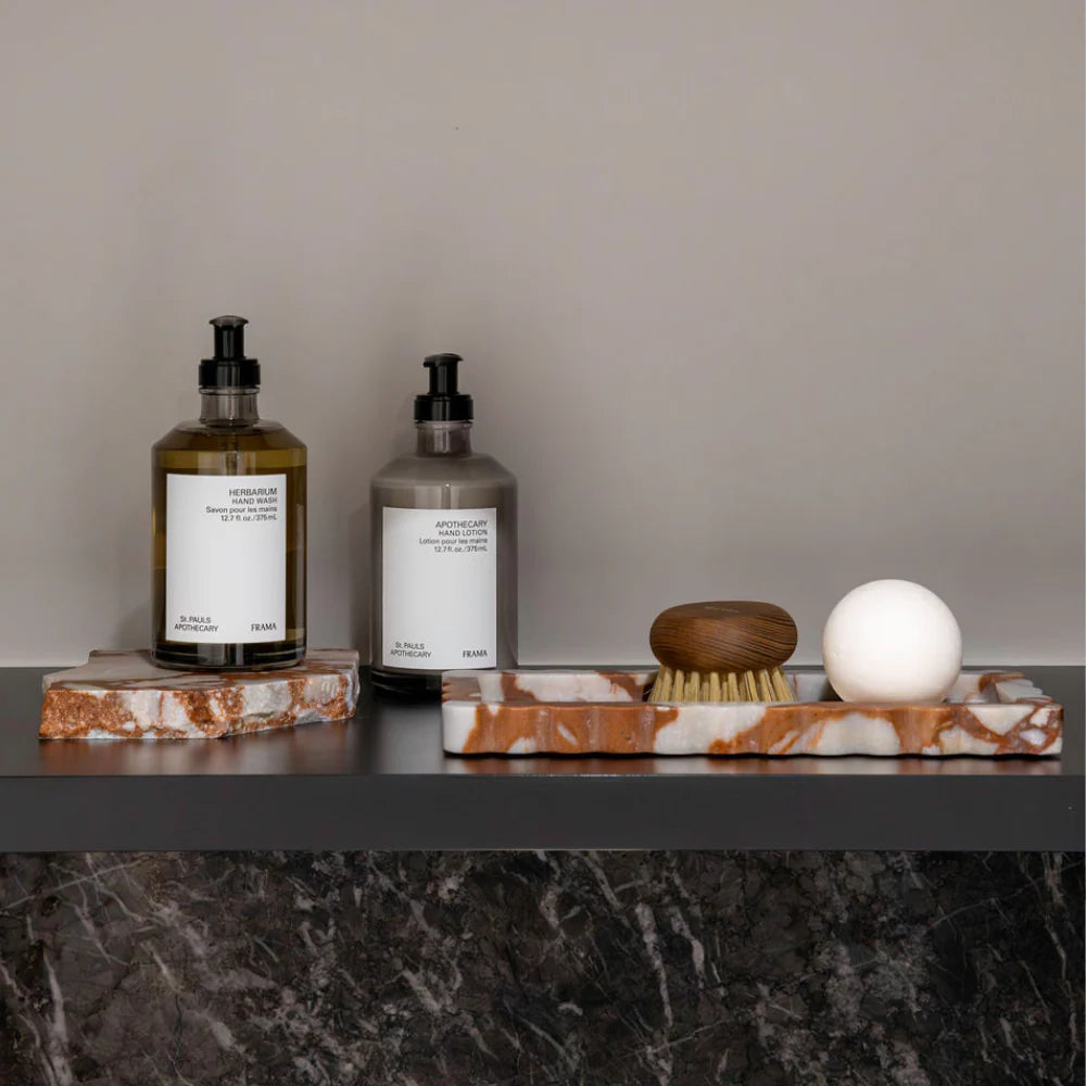 Palazzo Scalloped Bar | Brown Calacatta