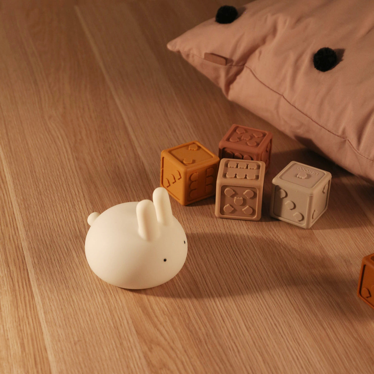 Lapin Night Lamp | White by DESIGNSTUFF (copy-of-bunny-night-lamp-white)