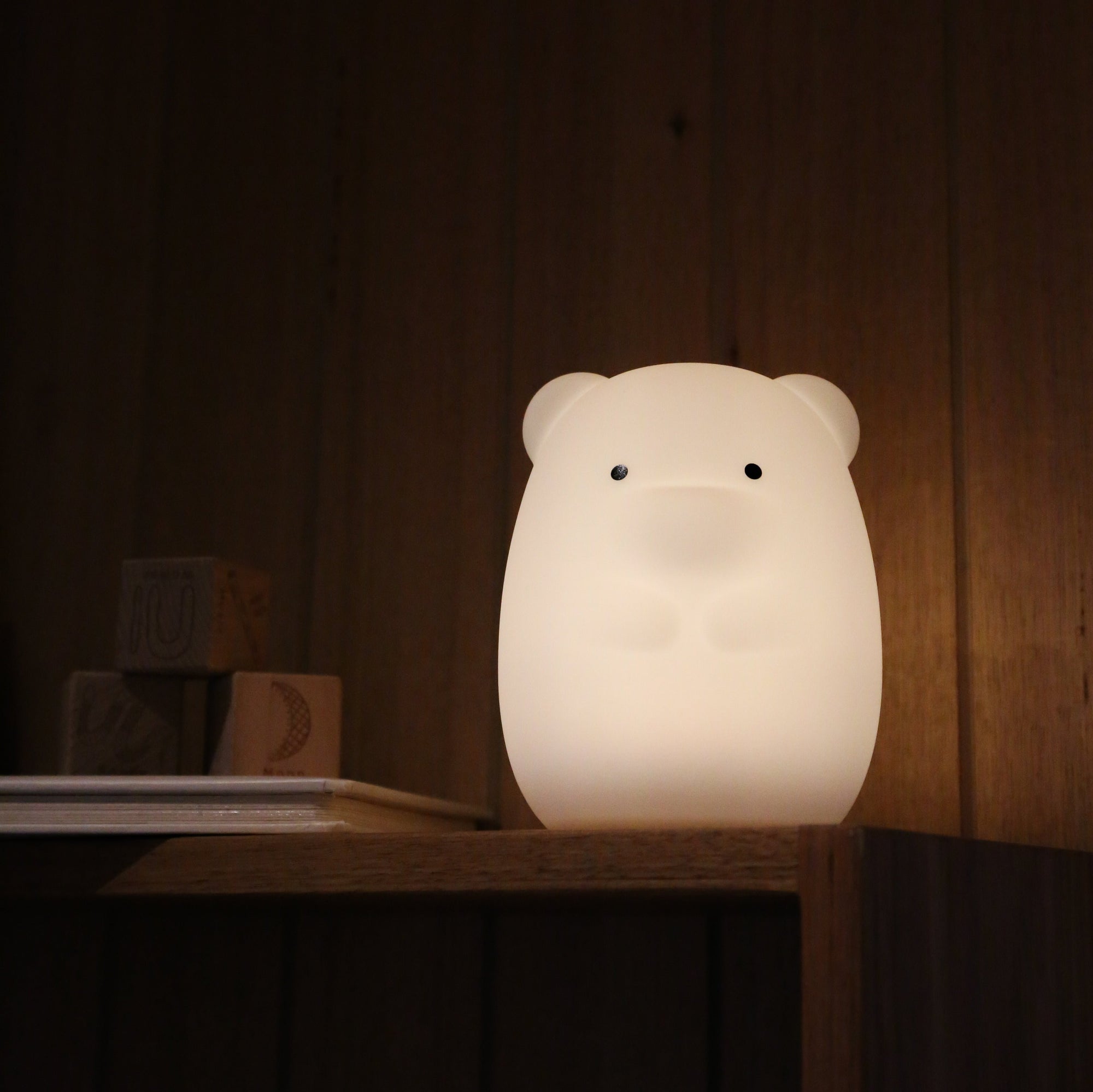 Bear Night Lamp | White by DESIGNSTUFF (bear-night-lamp-camel-copy)