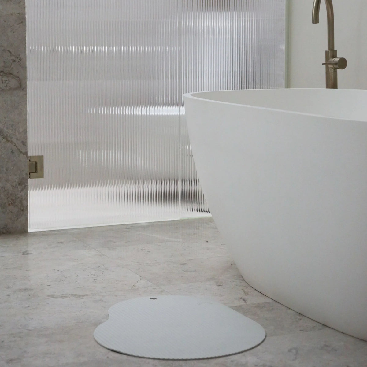 DesignStuff CURV Silicone Bath Mat Sand Grey 60 Cm