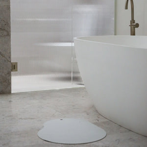 DesignStuff CURV Silicone Bath Mat Sand Grey 60 Cm