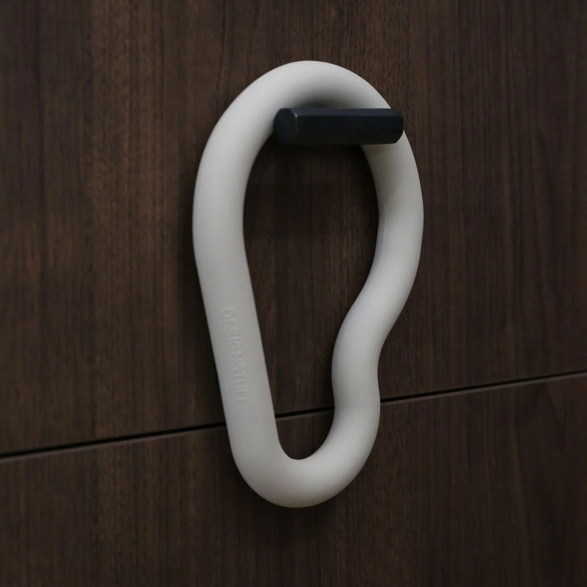 Curve Silicone Trivet | Sand by DESIGNSTUFF (curve-silicone-trivet-sand)