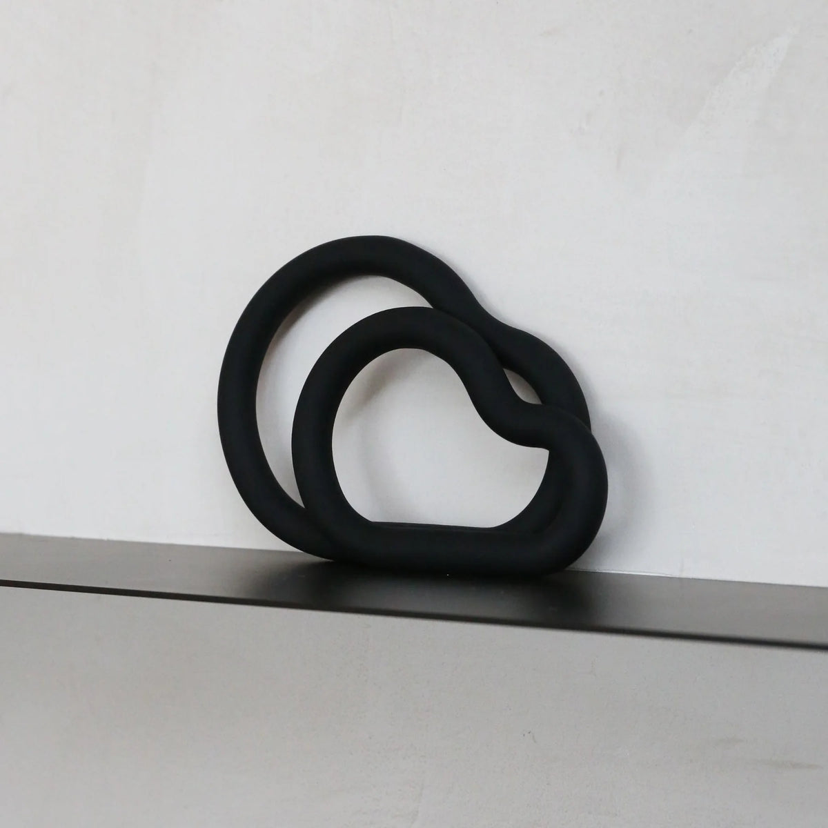 Curve Silicone Trivet L | Black