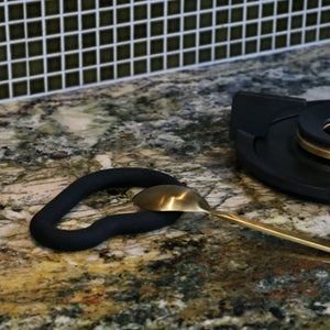 Curve Silicone Trivet | Black
