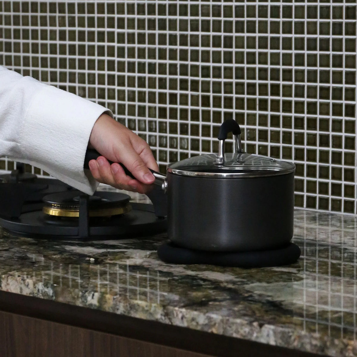 Curve Silicone Trivet | Black