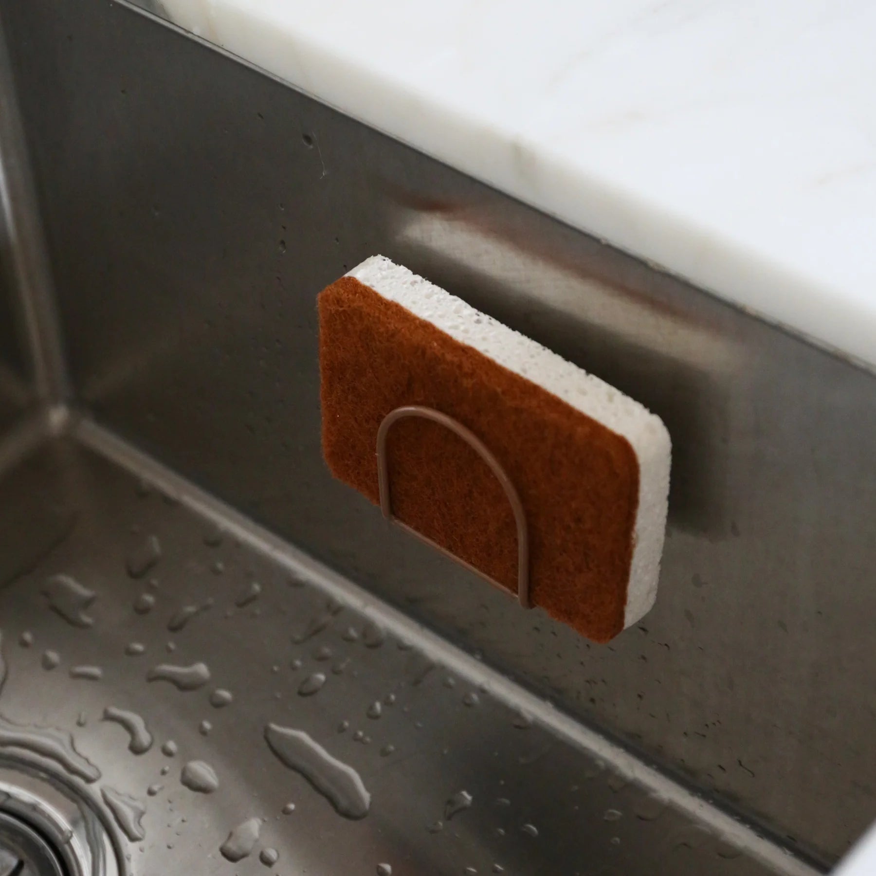 Sink Sponge Holder | Camel by DESIGNSTUFF (sink-sponge-holder-camel)