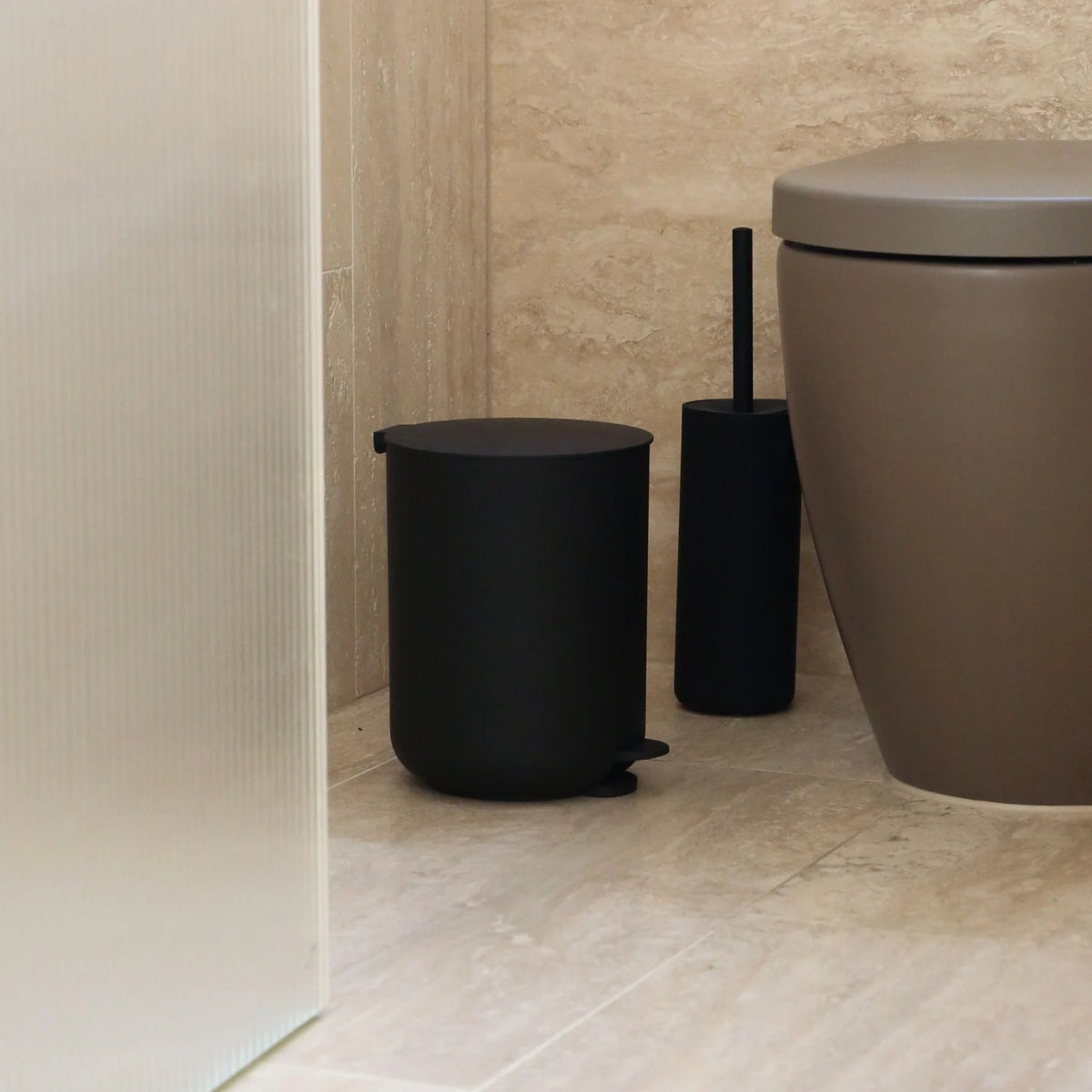 ARC Pedal Bin | 4.3L | Black