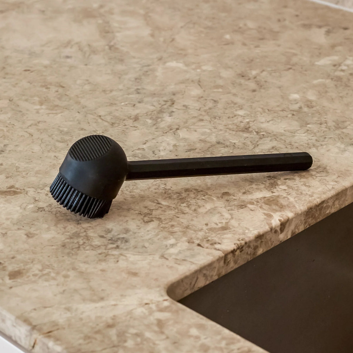 RUND Dish Brush | Silicone | Black