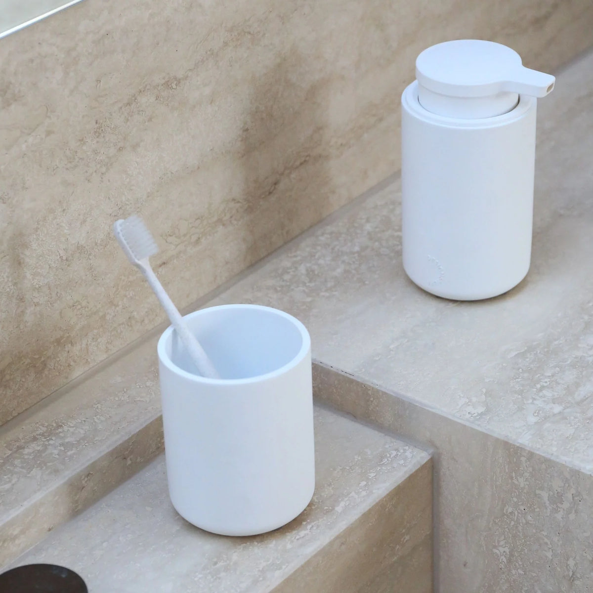 ARC Tumbler | Toothbrush Holder | White