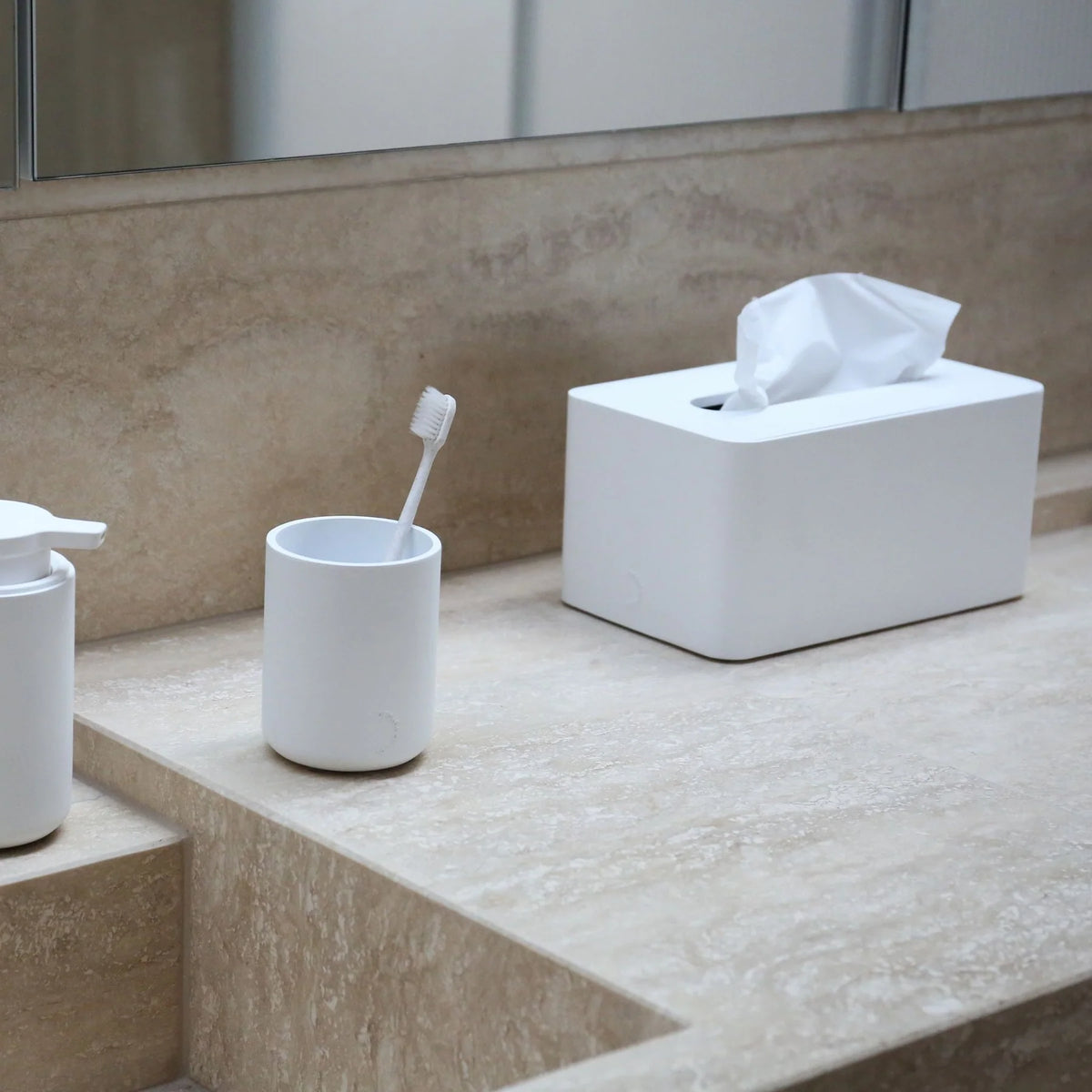 DESIGNSTUFF ARC Rectangle Tissue Box | White