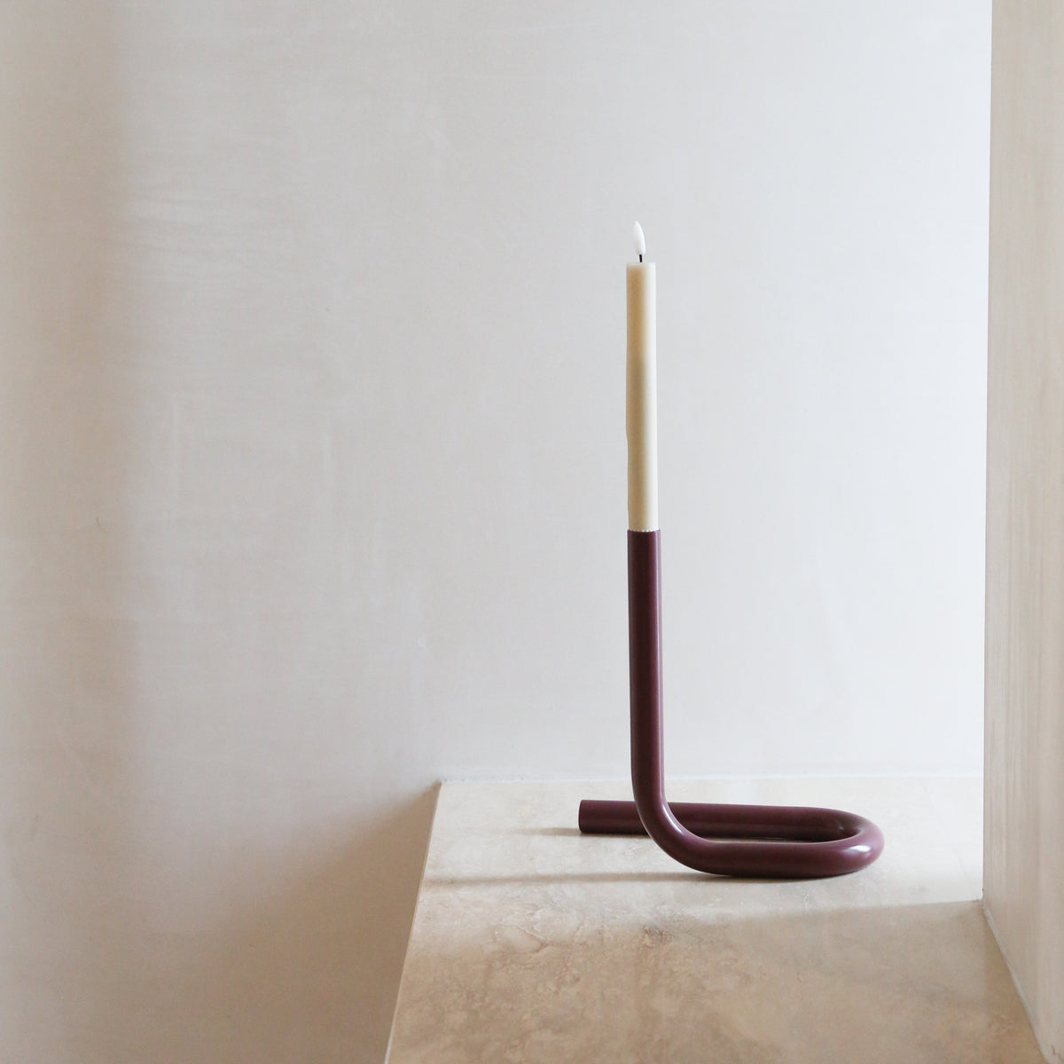 DesignStuff VIAH Tubular Candle Holder | Burgundy