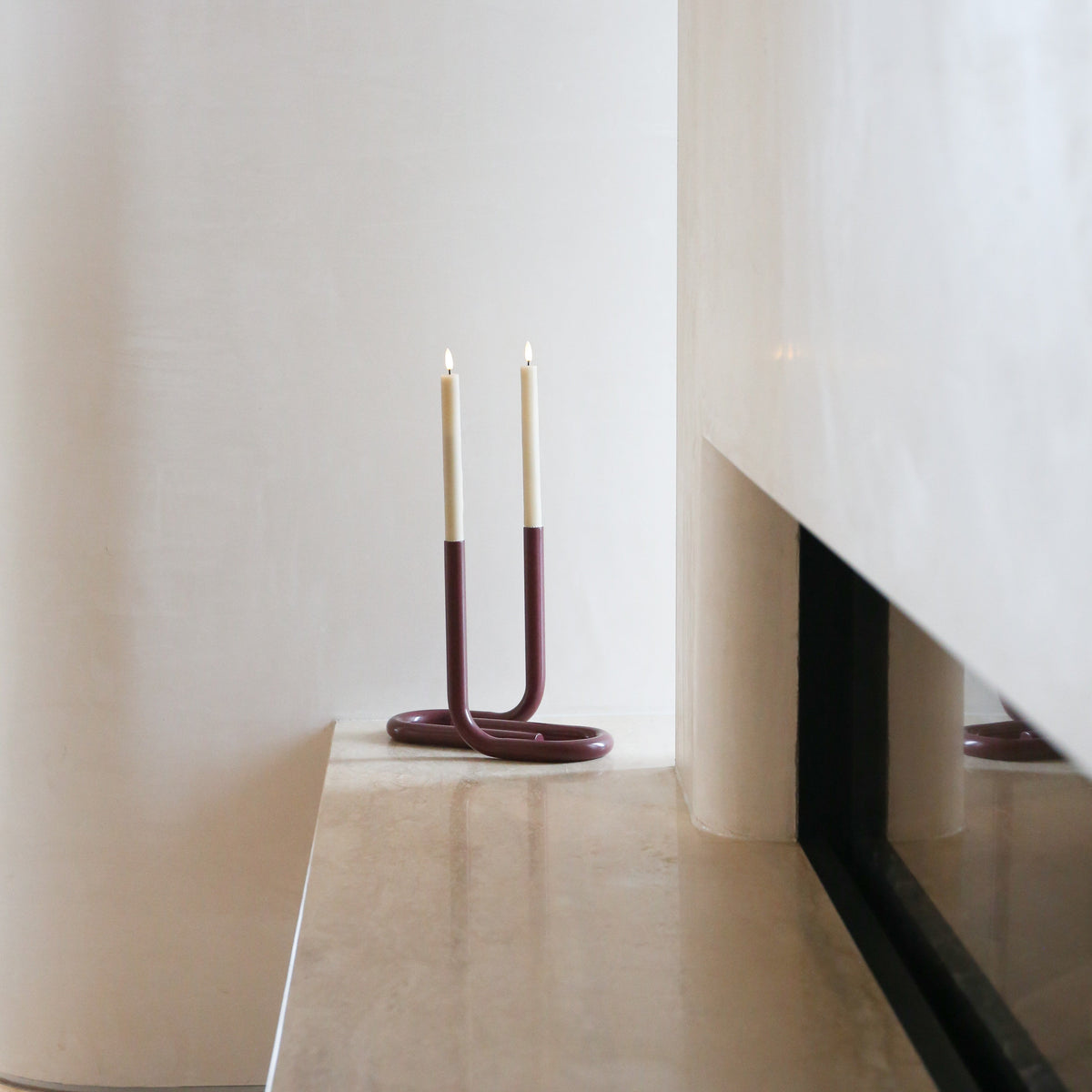 DesignStuff VIAH Tubular Candle Holder | Burgundy
