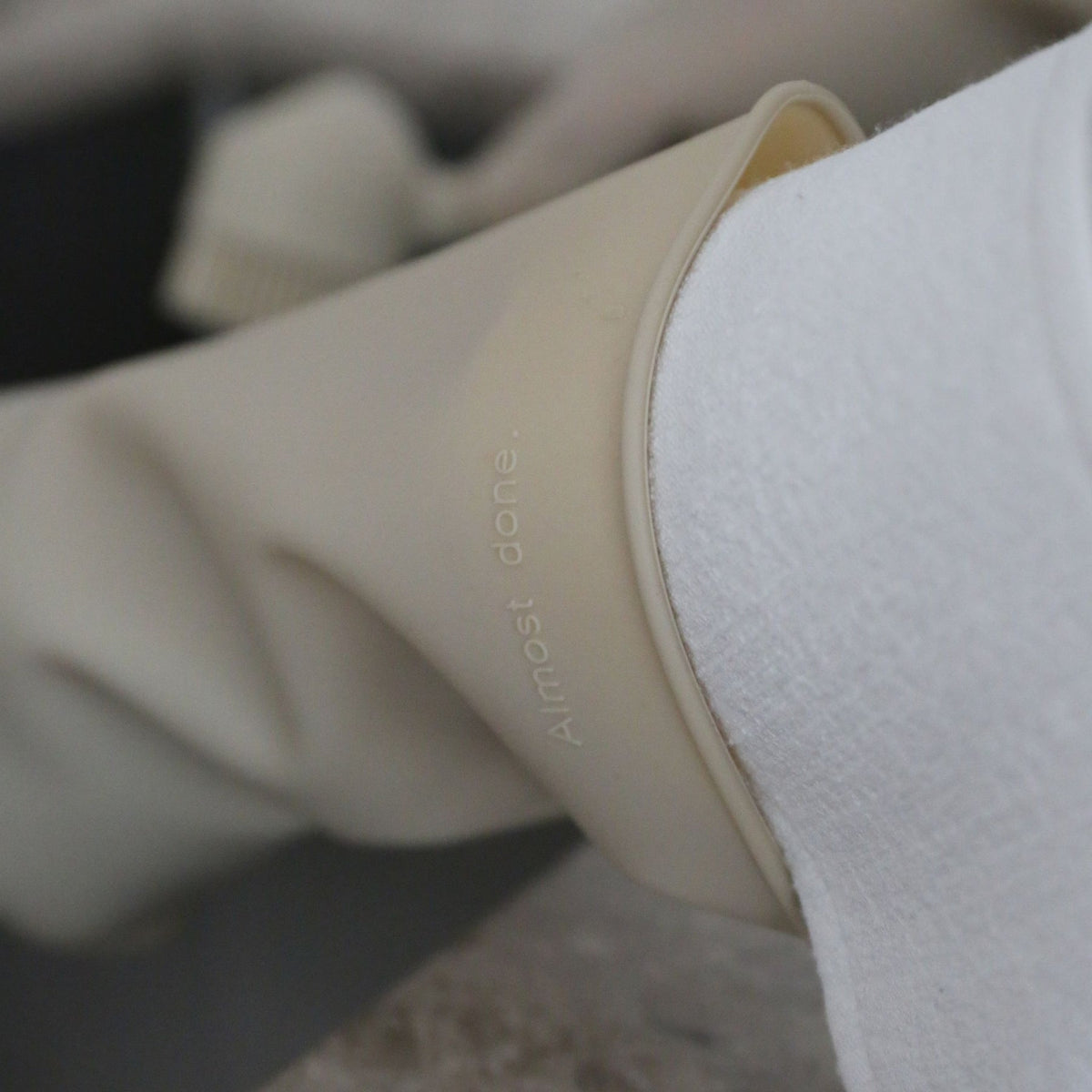 DESIGNSTUFF ETTA Silicone Dish Gloves | S/M | Sand