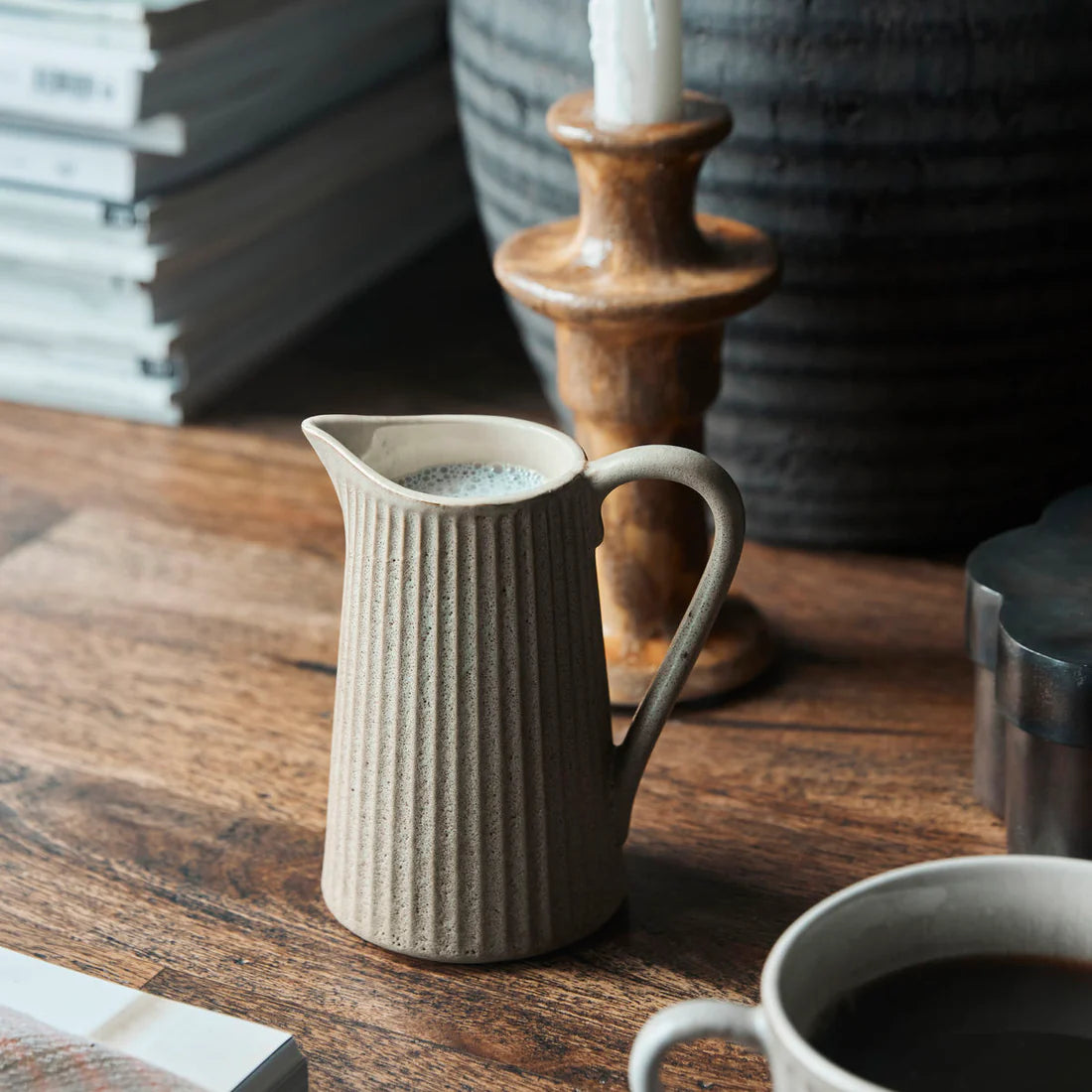 Pleat Jug | Grey/Brown by HOUSE DOCTOR (jug-hdpleat-grey-brown)