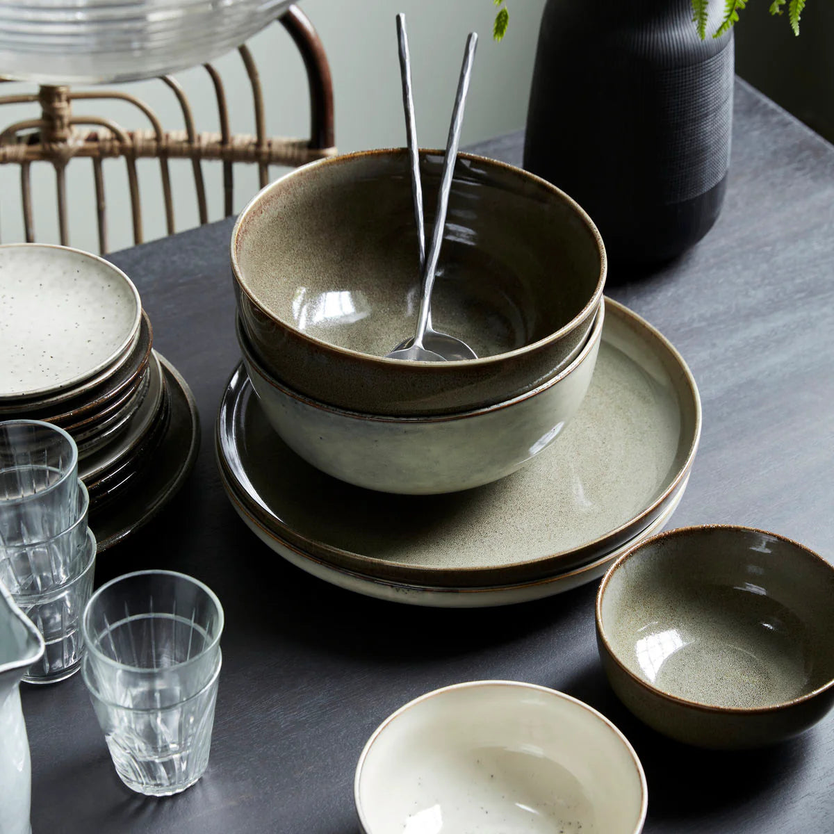 Lake Serving platter | Grey by HOUSE DOCTOR (serving-platter-hdlake-grey)